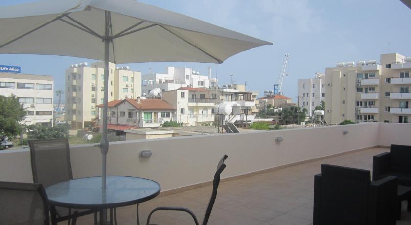Marina Apartments 211 photo