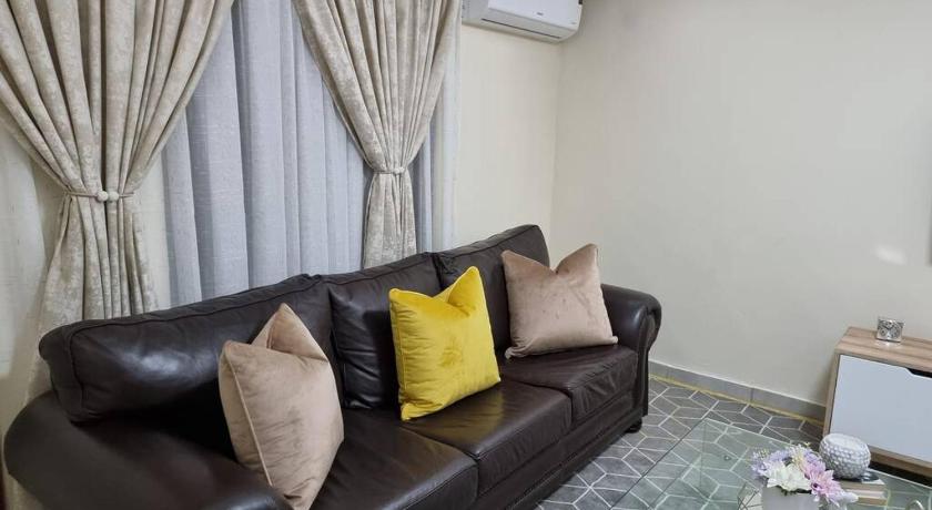 Koena Court Apartment 3 - With Uncapped Fiber Wi-Fi photo