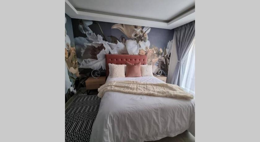 Koena Court Apartment 3 - With Uncapped Fiber Wi-Fi photo