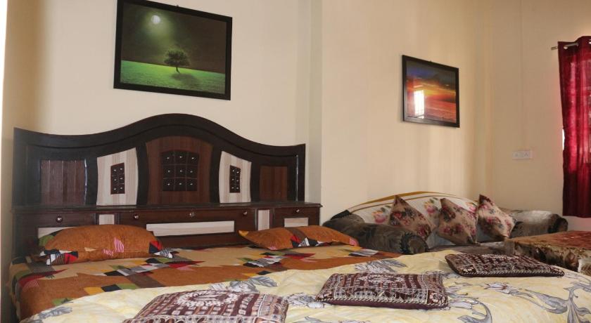 Mother Hostel – Varanasi, VA