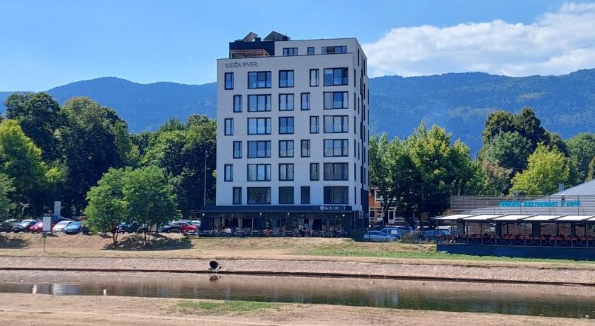 Riverside Apartments — Hotel in Sarajevo