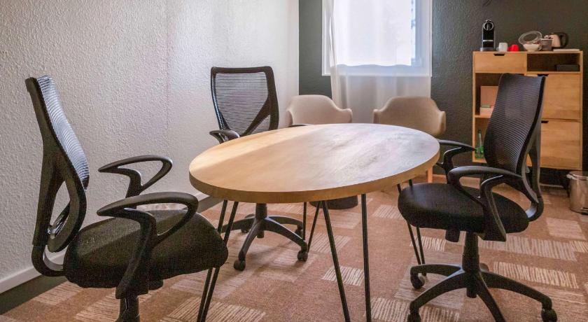 ibis Poitiers Sud