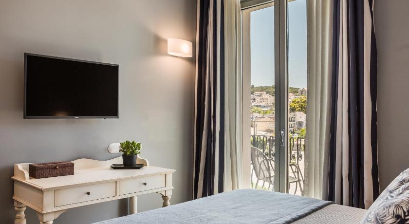 Image of Classic Double Room 3