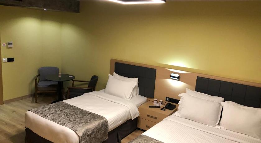 Immagine di Camera Familiare (Family Room) 5