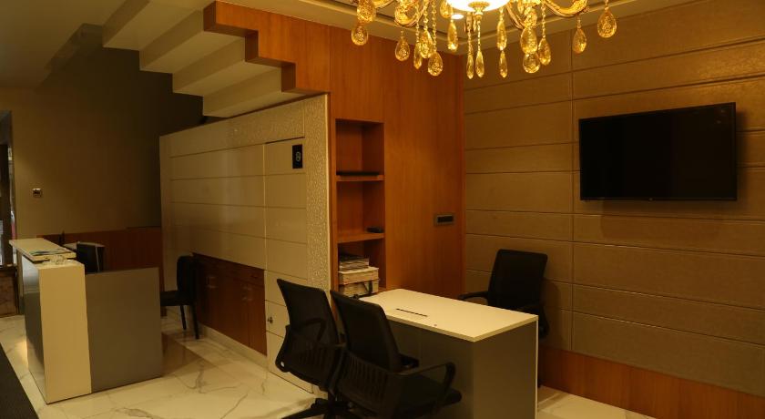 Hotel Reva Regency