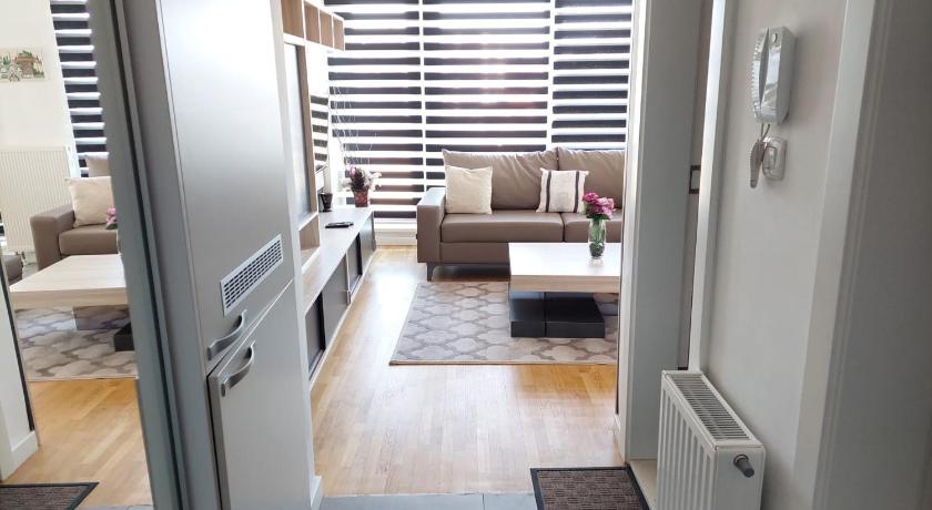Riverside Apartments photo