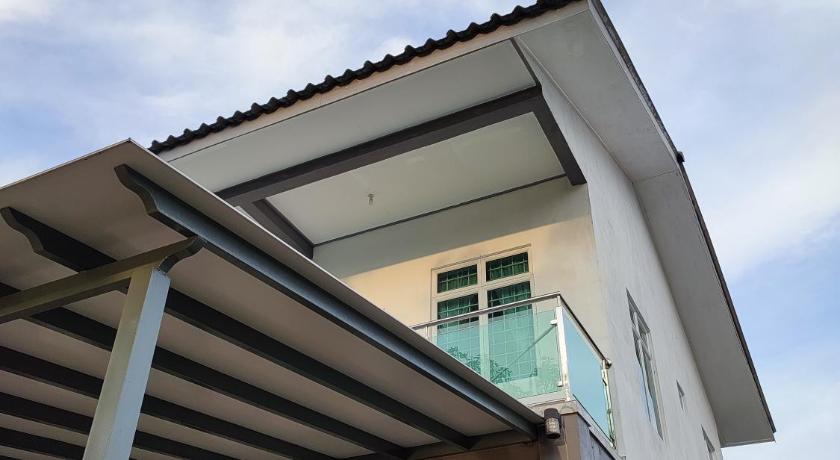 兰斗班让 Kayangan Inn 5星级 酒店 餐厅