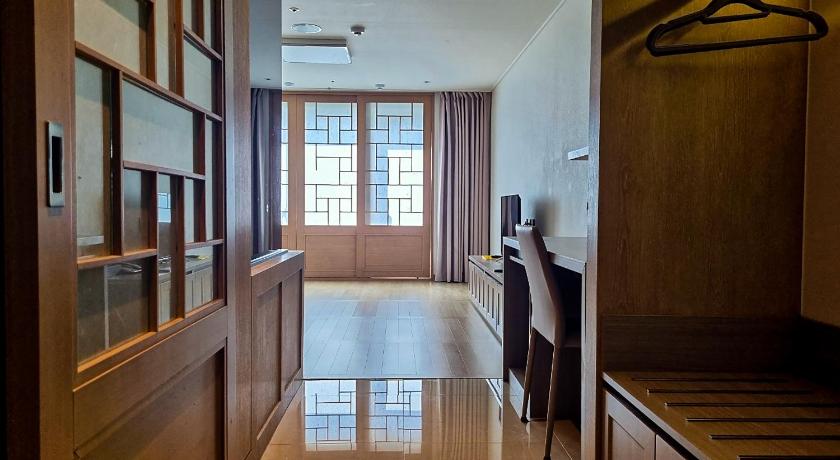 제주 더퍼스트70 호텔 (The First70 Hotel) 4성급 호텔 레스토랑