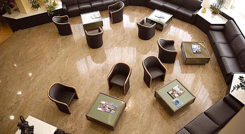 Forum Palace Hotel photo