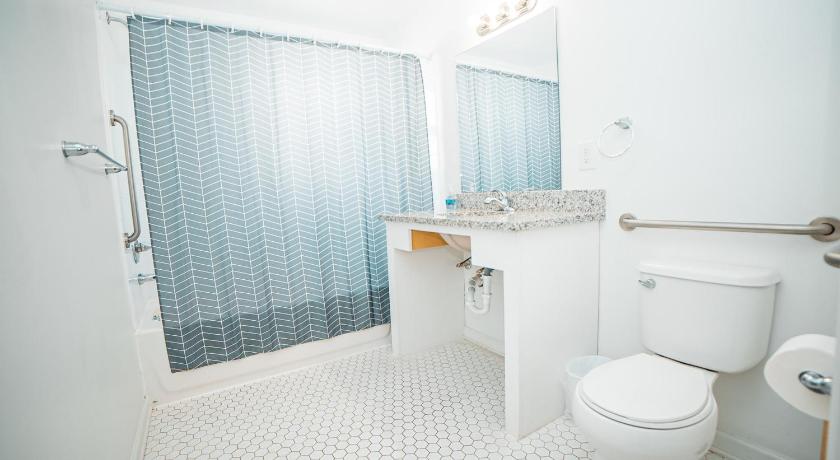Modern North Gulch Apartment photo
