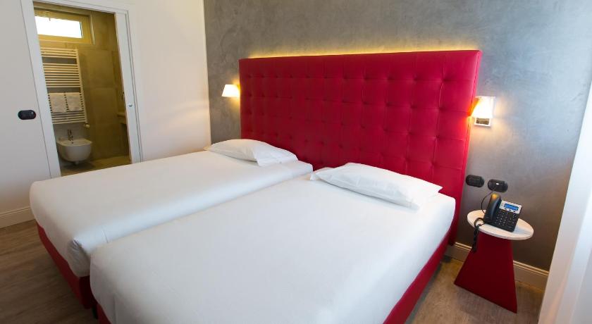 Al Campanile Aparthotel & Suite