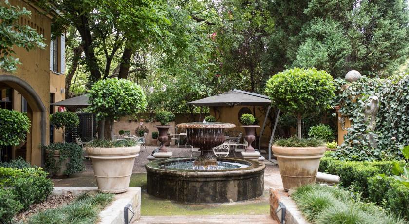 Godiva Spa & Guesthouse