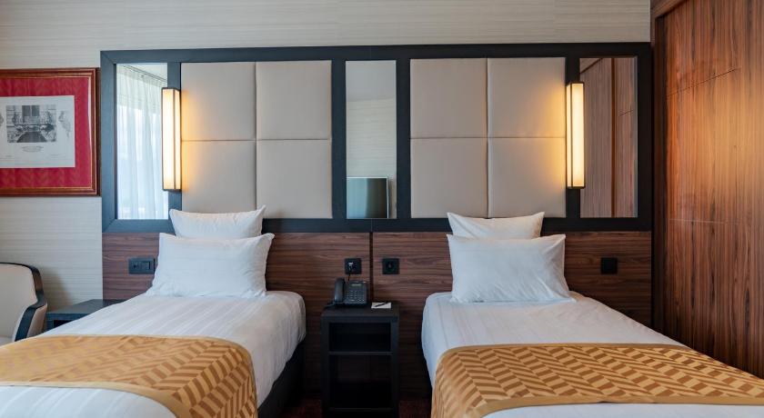 Image of Superior Suite 0