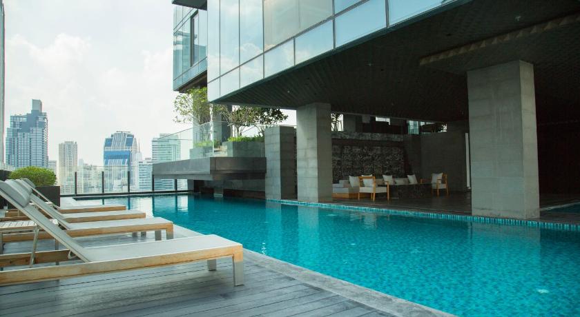 バンコク Pool&BTS Nana&MRT Sukhumvit&Max4ppl#10F69 4つ星 ゲストハウス プール