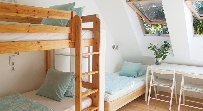 Single Bed in Mixed Dormitory Room, Shantee House in Budapest