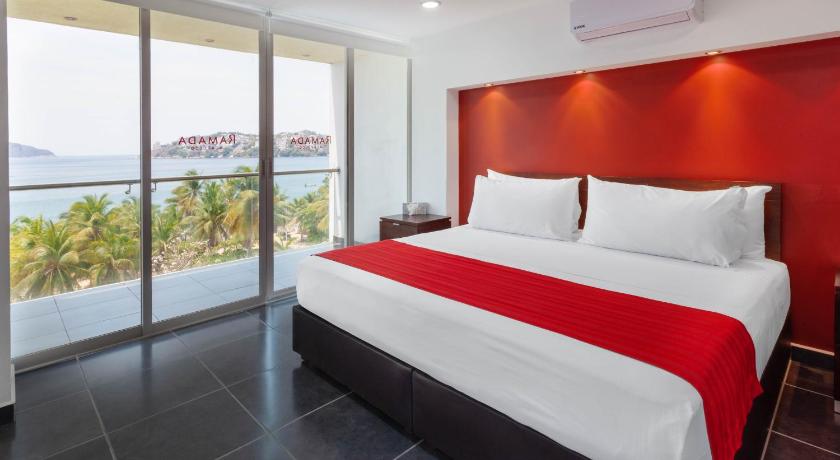 Ramada by Wyndham Acapulco Hotel & Suites