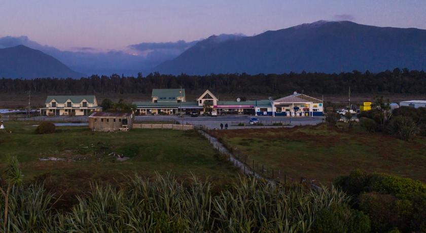 Haast Beach Motel photo