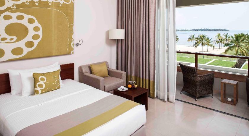 Image of Deluxe Room 8