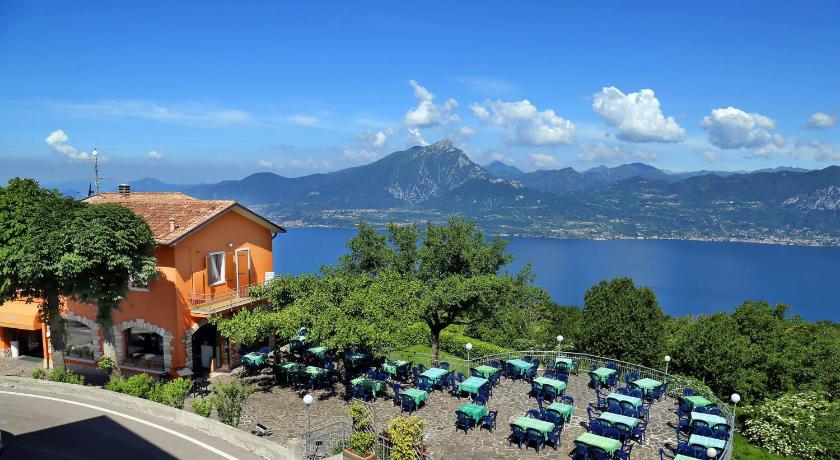Facilities, Hotel Giardinetto in San Zeno di Montagna