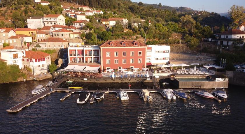 Douro Hotel Porto Antigo — Hotel in Cinfaes