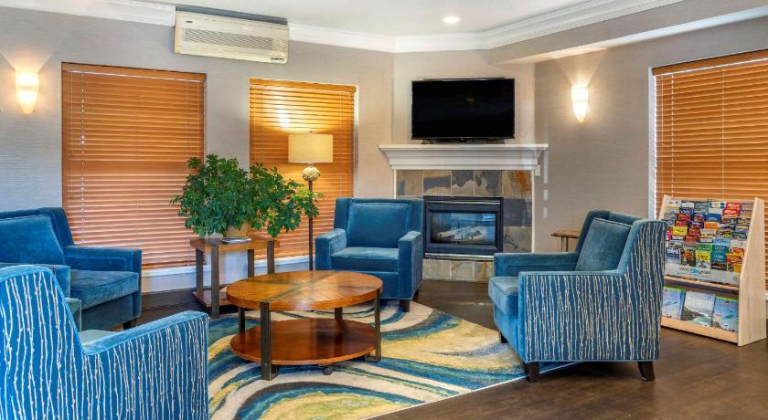 Elizabeth Oceanfront Suites, Ascend Hotel Collection