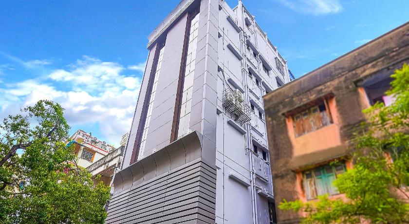 FabHotel Eros 211
