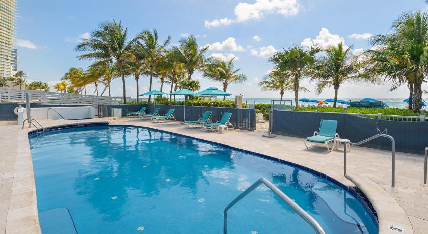 Sunny Isles 1BDR Sea View and Pool photo