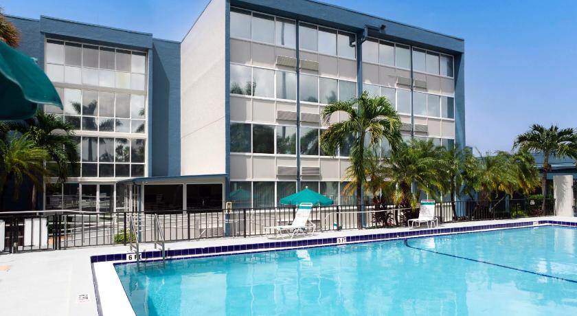 Days Inn by Wyndham Miami International Airport