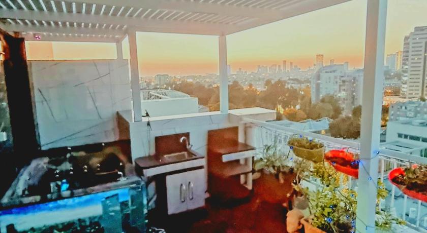 Avi's Place — Hotel in Tel Aviv