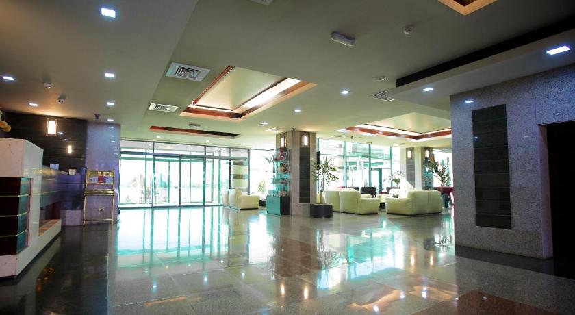 Hotel Delta 4 photo