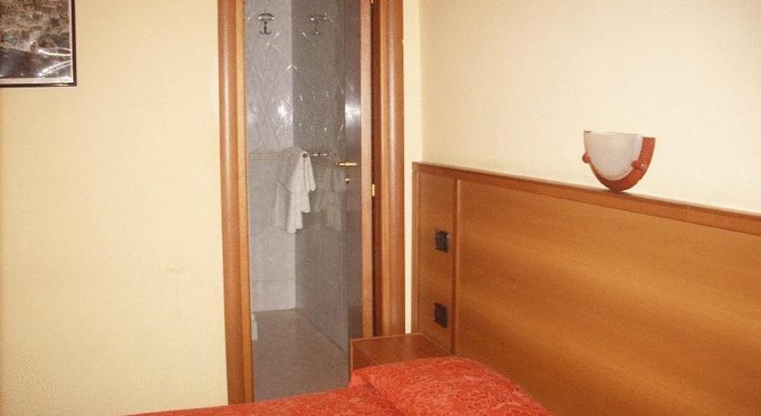 Image of Single Room 1