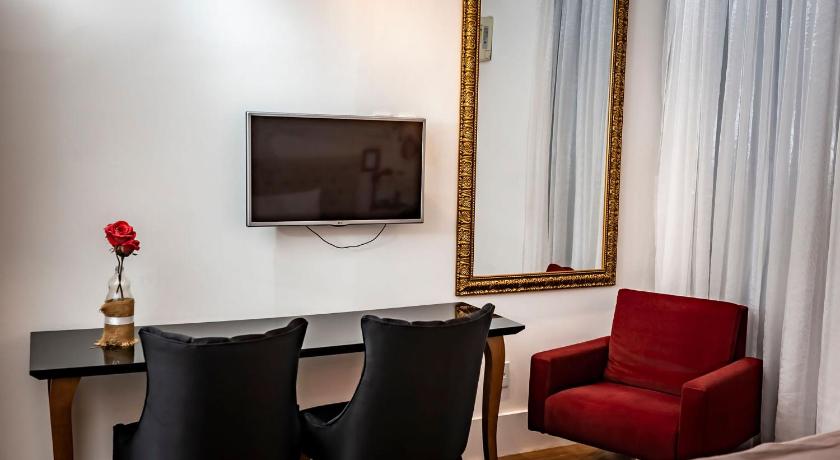 Image of Triple Room 2