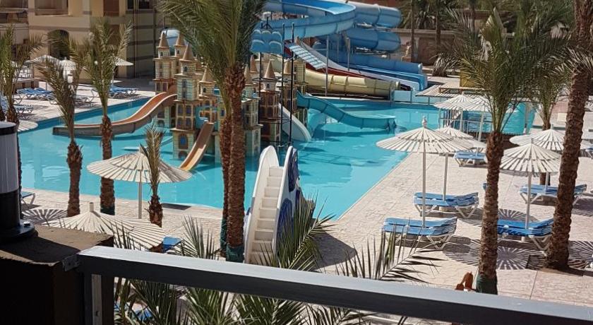 Suite at Mirage Bay Resort &amp; Aqua Park — Hotel in Hurghada