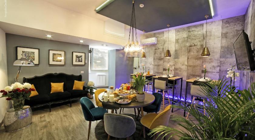 Bourbon House — Hotel in Naples