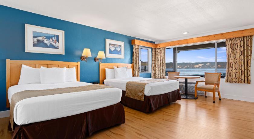 Skylark Shores Resort photo