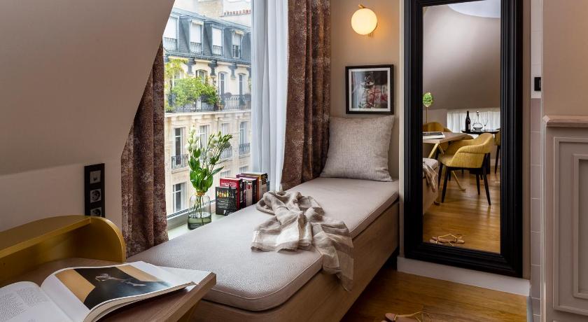 Image of Suite with Terrace 2