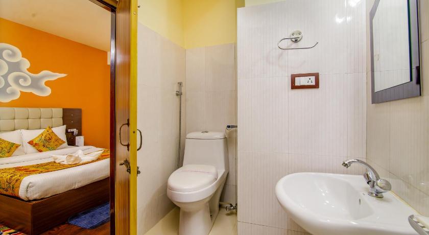 Muscatel Grand Silkroute - 300 Mts from MG Marg - image 34