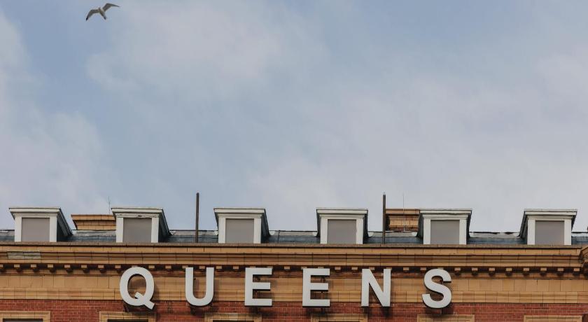 Queens Hotel