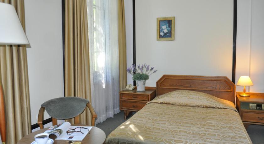 Hotel "Zajazd Napoleonski" photo