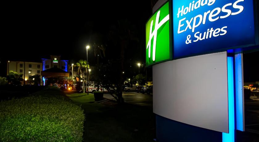 Holiday Inn Express Hotel & Suites Cocoa Beach