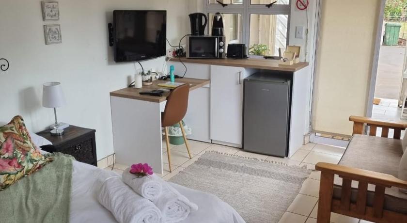 Impunzi Place photo