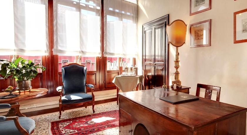 Palazzo Schiavoni Residenza d'epoca — Hotel in Venice