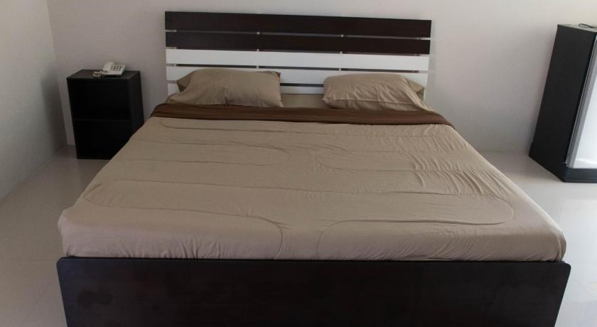Suree Place Hostel photo