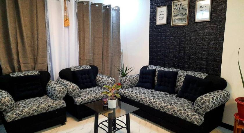 Jan's Haven Staycation House Deca Clark Angeles — Hotel in Angeles / Clark