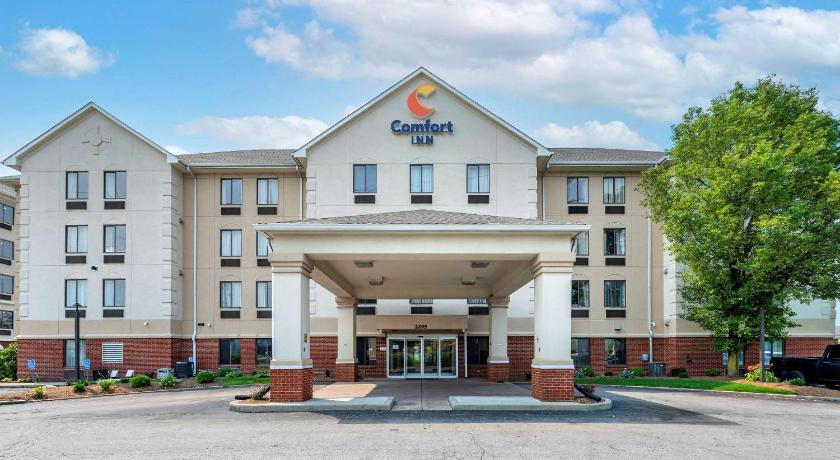 Comfort Inn East photo