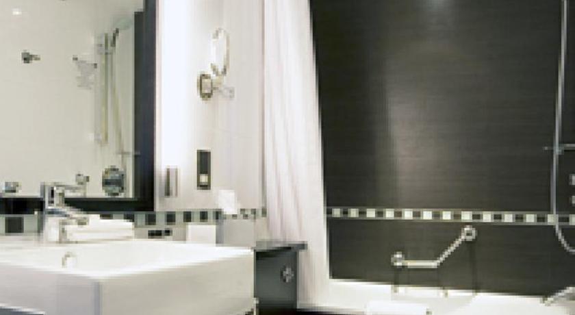 Crowne Plaza London - Gatwick Airport