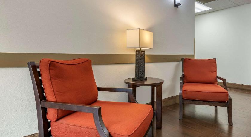 Comfort Inn & Suites DeLand - near University