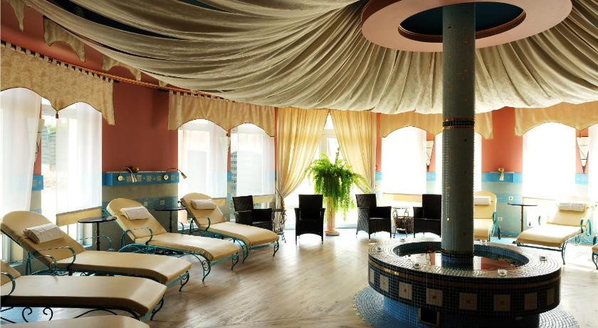 Papuga Park Hotel Wellness&Spa photo