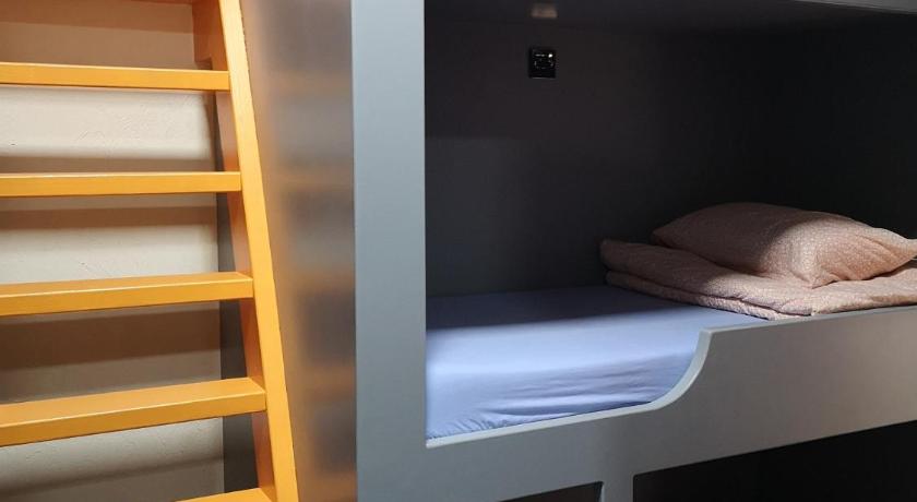 Image of 15 Person in 15-Bed Dormitory - Mixed 1