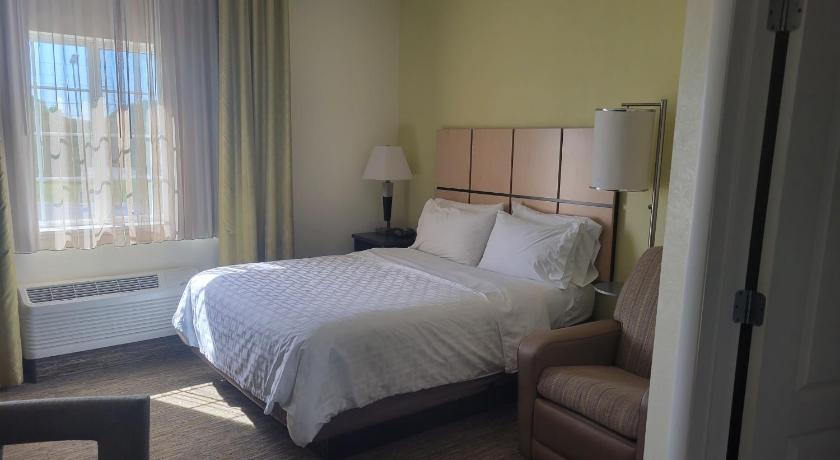 Candlewood Suites Smyrna